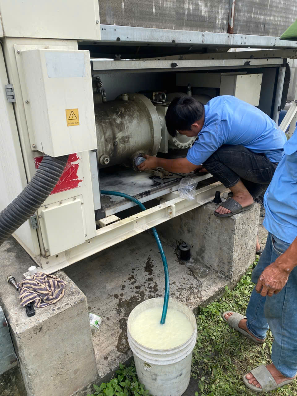 sửa máy lạnh công nghiệp tân uyên sửa máy lạnh công nghiệp Tân Uyên