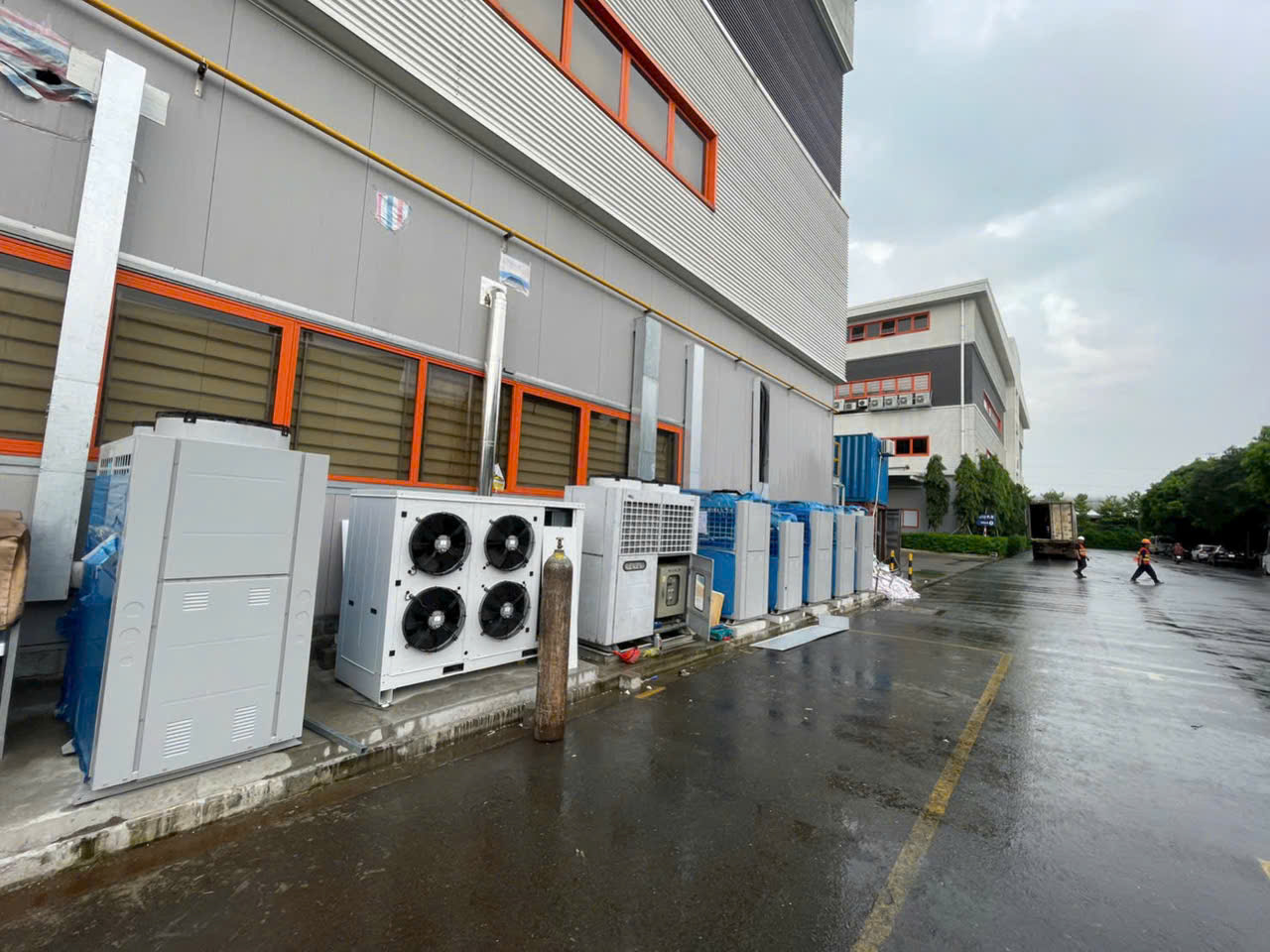 sửa máy lạnh công nghiệp tân uyên sửa máy lạnh công nghiệp